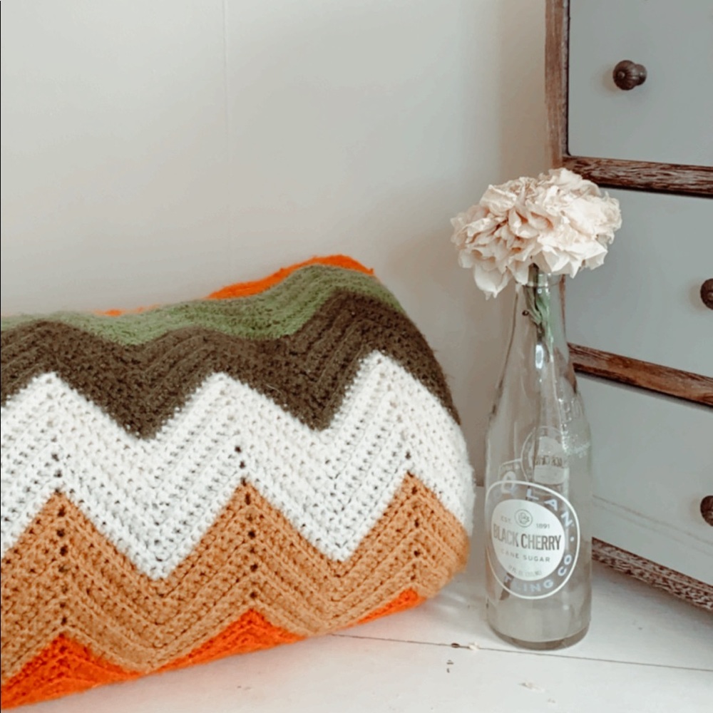 beautiful handmade Afghan 🧡